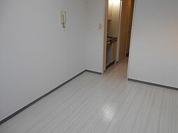 ホーユウコンフォルト新川崎 5階ワンルームのリビング/ダイニング