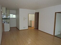 第1ハイツ 2階3LDKのリビング/ダイニング