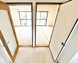 エレガンス関口第5 206 2階2DKのリビング/ダイニング