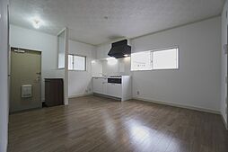 ビラ・エクセレント 101 1階2LDKのリビング/ダイニング