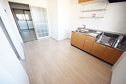 多摩都市モノレール 大塚・帝京大学駅 徒歩15分の賃貸アパート 1階2DKのリビング/ダイニング