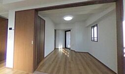 PEAKS神田 4階1LDKのリビング/ダイニング