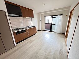 ファミリエ長居 3階2LDKのリビング/ダイニング