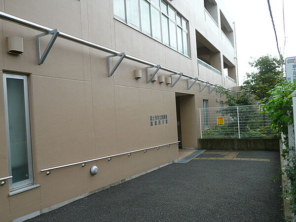 画像29:富士見市立図書館鶴瀬西分館 98m