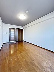 レイディアンスII 5階1Kのリビング/ダイニング