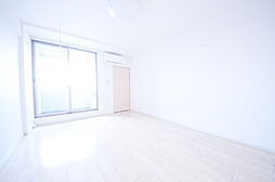 メゾンフォーリスト 3階1Kのリビング/ダイニング