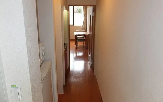 レオパレス白新_内装_2