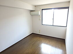 ヴェルジェ日野 201 2階1Kのリビング/ダイニング