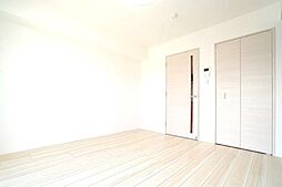 ＢＲＥＥＺＥ ＭＡＩＳＯＮ ＨＩＫＡＷＡＤＡＩ 1階1Kのリビング/ダイニング