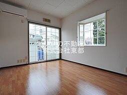 キャッスル井の頭 101 1階ワンルームのリビング/ダイニング