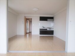 グリンデルヴァルト 210 2階1LDKのリビング/ダイニング