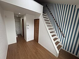 クラージュ橋本 102 1階ワンルームのリビング/ダイニング