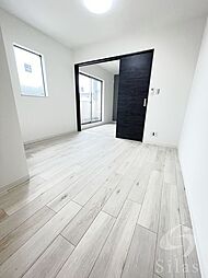 エステイトE泉大津 3階1LDKのリビング/ダイニング