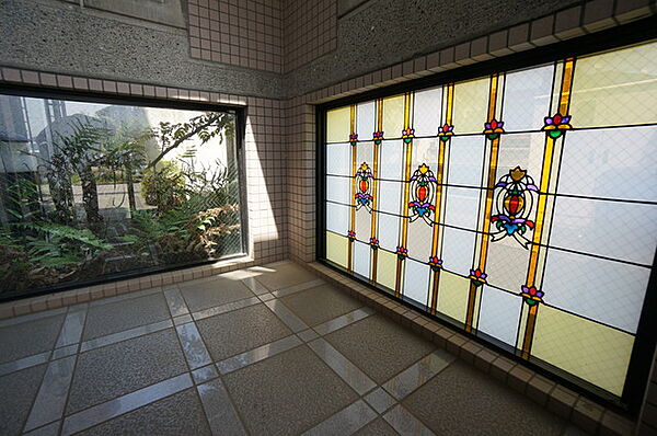 スプリングコート 3階 | 東京都調布市上石原 賃貸マンション エントランス
