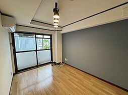 サンマリーナ古川 3階ワンルームのリビング/ダイニング