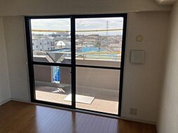 ヴェラハイツ六実駅前 4階2SLDKのリビング/ダイニング