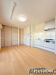 JR阪和線 和歌山駅 徒歩12分の賃貸アパート 2階1LDKのリビング/ダイニング