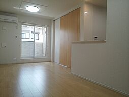 プラストサイド 2階2LDKのリビング/ダイニング