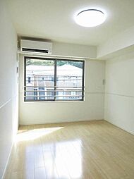 京王相模原線 南大沢駅 徒歩27分の賃貸アパート 2階1LDKのリビング/ダイニング