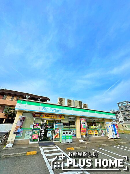 画像26:ファミリーマート和歌山松江北店 138m