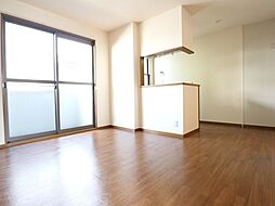 カーサベルデ A 1階2LDKのリビング/ダイニング