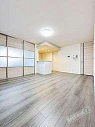 パサログランデ三条通 101 1階2LDKのリビング/ダイニング