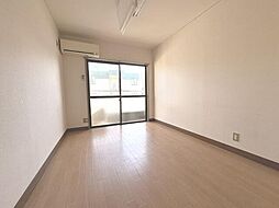 フジビル 3階ワンルームのリビング/ダイニング