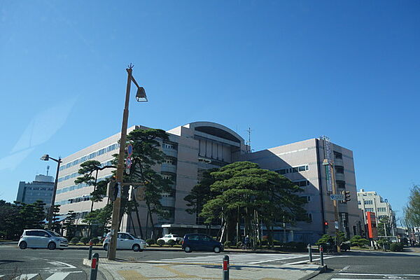 画像5:新潟市中央区役所 309m