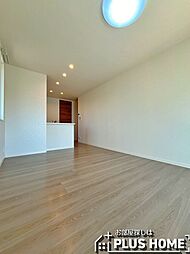 シャーメゾンＭＩＳＡ B 2階2LDKのリビング/ダイニング