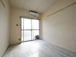 カーサドニル 3階ワンルームのリビング/ダイニング