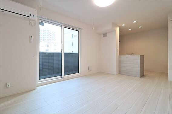 エテルノドス_内装_0