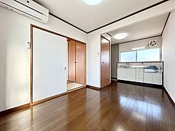 ネクサス小雑賀I 2階1LDKのリビング/ダイニング