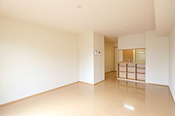 シャルマン 1階1LDKのリビング/ダイニング