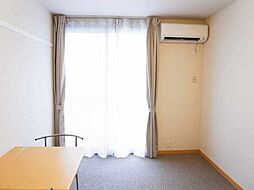 レオパレスハイム相模原 3階1Kのリビング/ダイニング