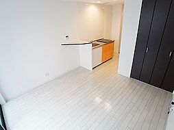 ジュリア須磨浦1 1階ワンルームのリビング/ダイニング