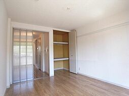 フォンテンブロー 1階1Kのリビング/ダイニング