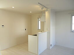 Ｌａ　Ｖｉｅ　Ｂｅｌｌｅ（ラヴィベール） 1階2LDKのリビング/ダイニング