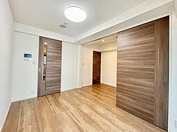 エストゥルース板橋本町 10階1DKのリビング/ダイニング