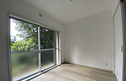 アイランドフラット1 1階1LDKのリビング/ダイニング