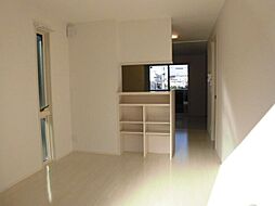 イースト河辺 2階1LDKのリビング/ダイニング