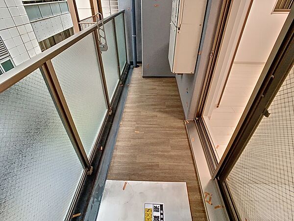 エステムコート新神戸2駅前山手