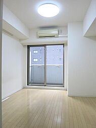 東京メトロ有楽町線 新富町駅 徒歩5分の賃貸マンション