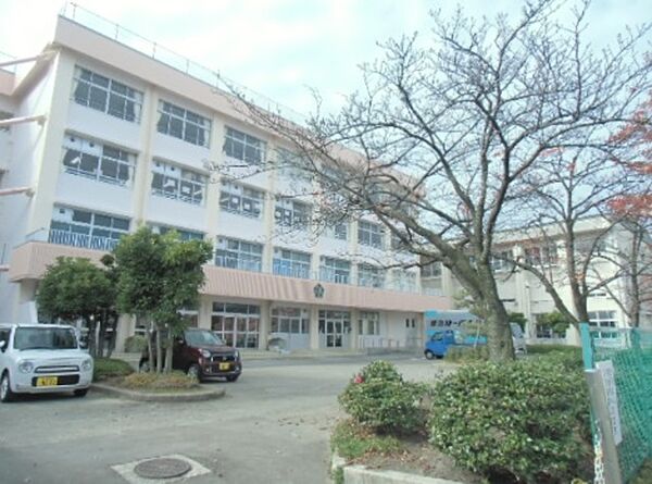 画像27:新潟市立桜が丘小学校 840m