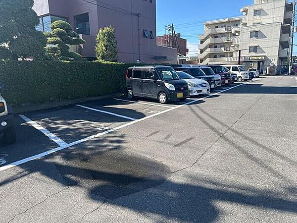 駐車場：駐車場