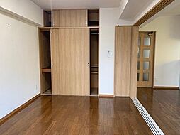 和孝第二レジデンス 1階2DKのリビング/ダイニング