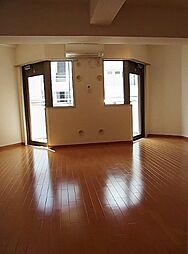 恵比寿アーバンハウス 2階ワンルームのリビング/ダイニング