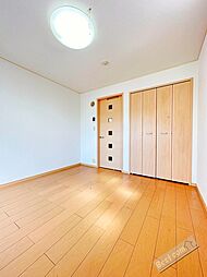 シャロルII 1階1Kのリビング/ダイニング