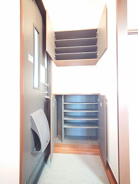 apartment 宮城県登米市登米町寺池目子待井28-1
登米町寺池の賃貸情報を見る
物件地図