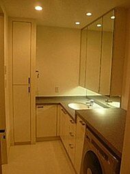 同建物内の写真を掲載しており、実際の部屋とは異なる場合がございます。