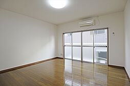 アミューズハイツ 203 2階1DKのリビング/ダイニング